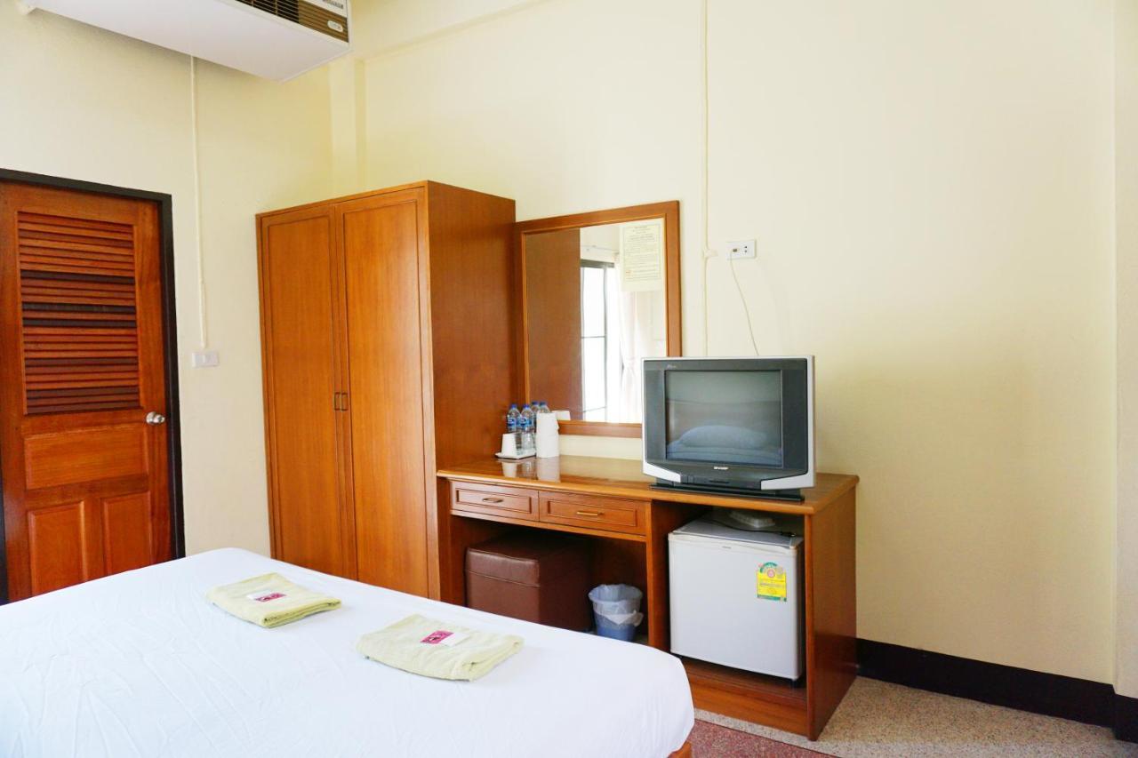 Safe House Court Hotel Chiang Mai Exterior foto