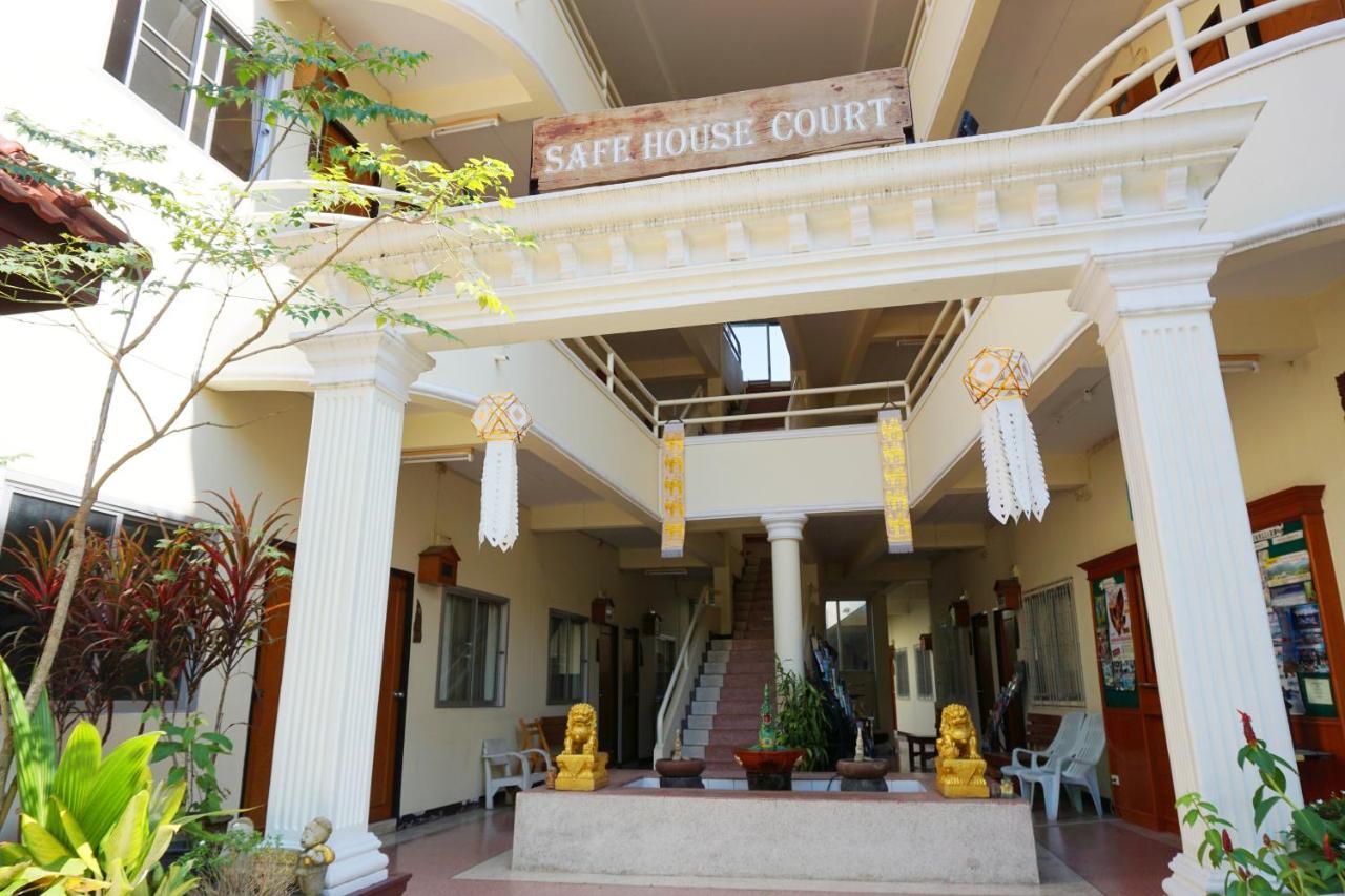 Safe House Court Hotel Chiang Mai Exterior foto